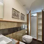 Aristoteles- Mit Blick In Naehe Des Zentrums Von By Interhome