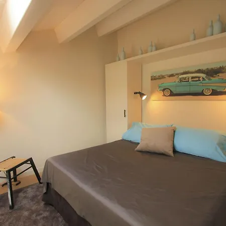 Appartement Aristoteles- Mit Blick In Naehe Des Zentrums Von By Interhome